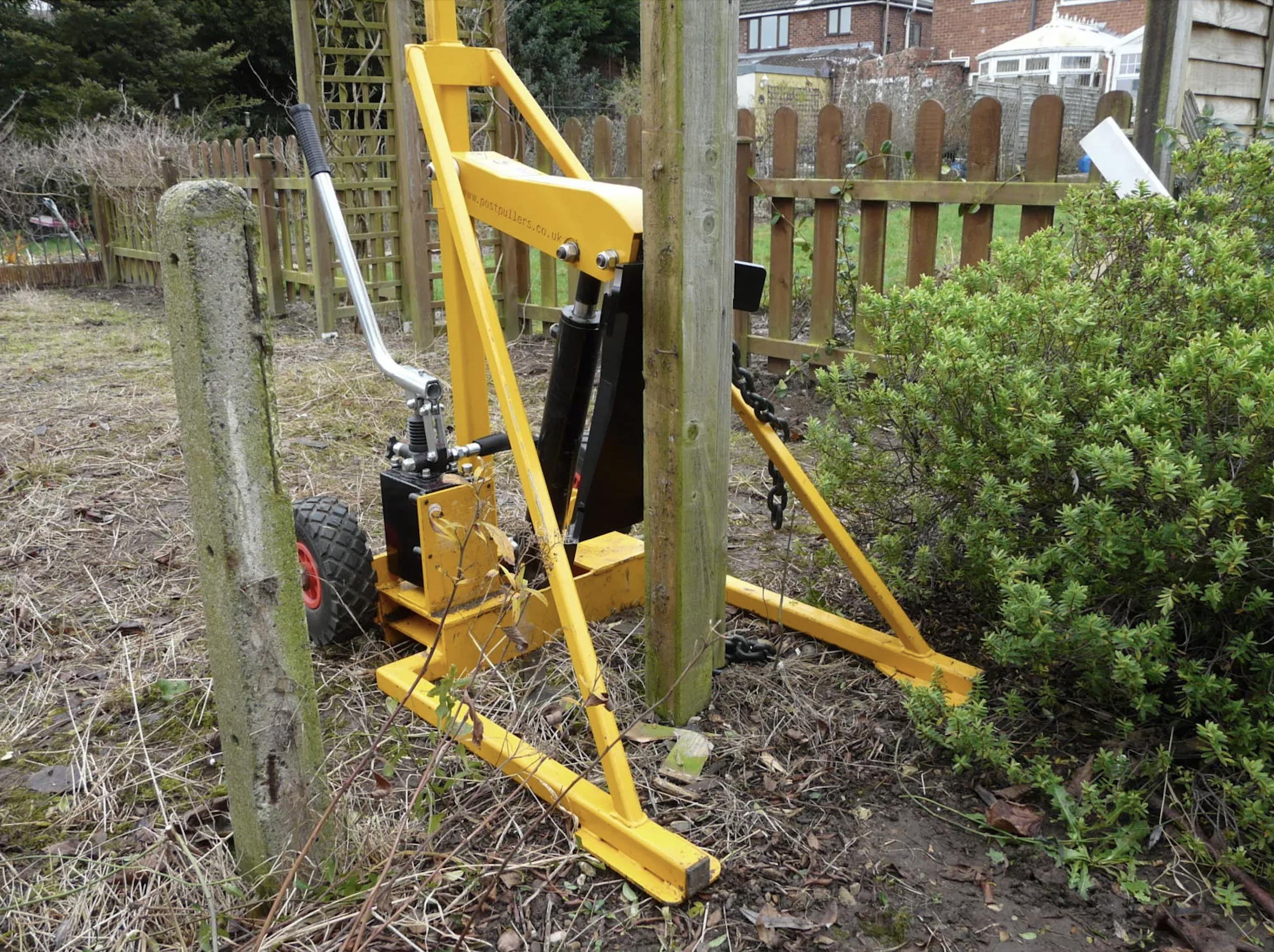 Fence Master® | Post Removal | Post & Tree Puller Hire