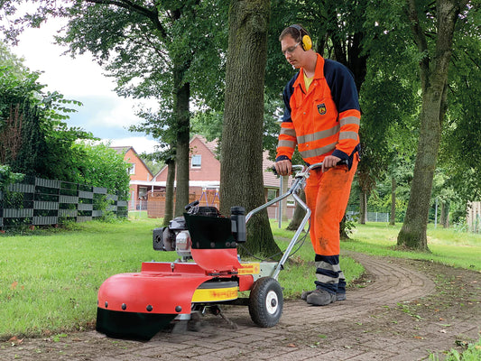 Weed Ripper Hire - Westermann WKB660